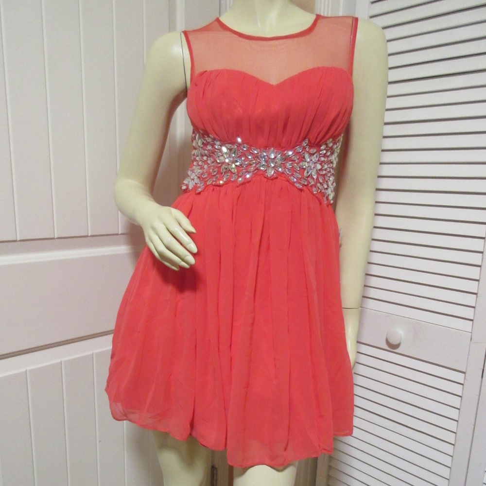 B DARLIN New Sleeveless Fit And Flare Dress Gown S - Picture 2 of 8